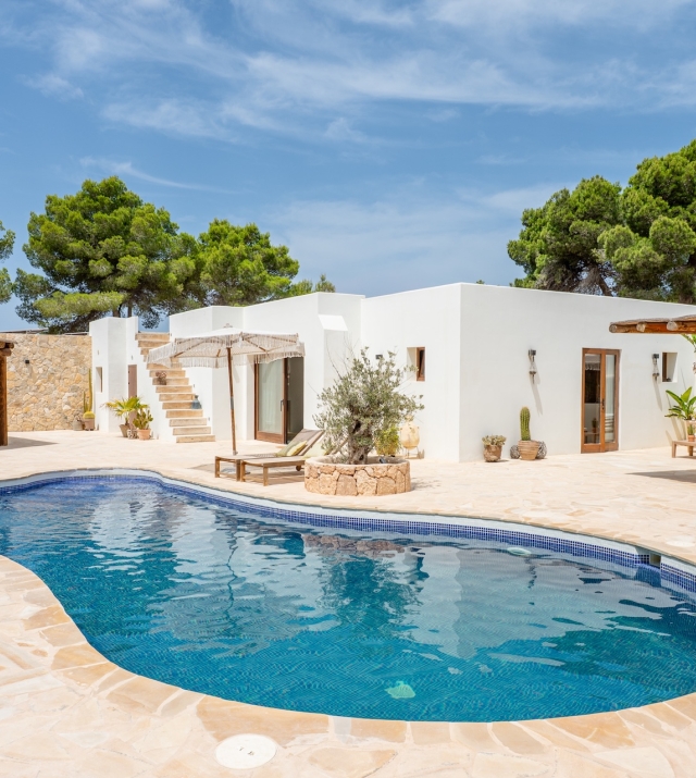 Resa Estates port des Torrent sale koop finca Ibiza huse and pool main.jpg